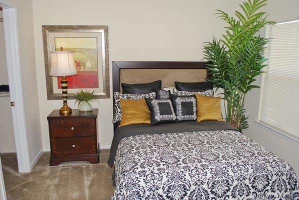 Stone Ridge at Germantown Falls