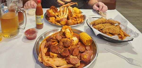 Combo B Crab, Sausage and shrimp