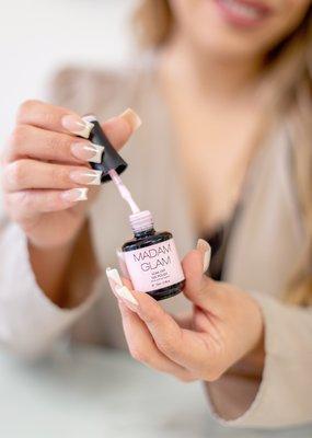 La House of nails
madam glam nail polish