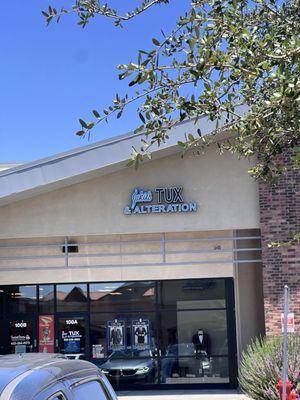 Sukies Tux & Alterations