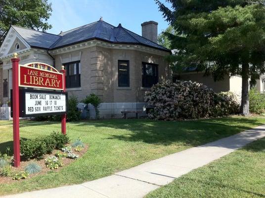 Lane Memorial Library