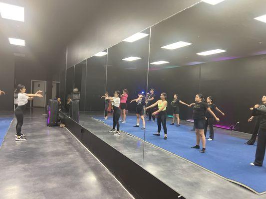 The best option to take Latin dance clases