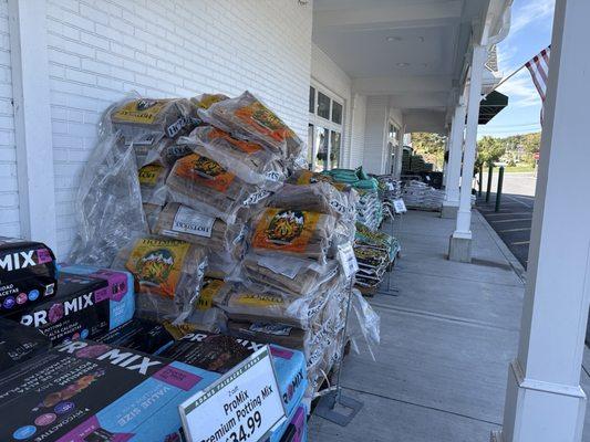 Adams Fairacre Market