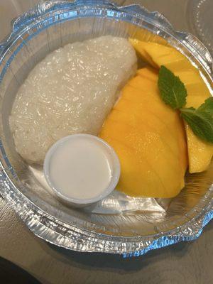 Sweet Mango with Sticky Rice