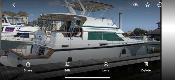 Large 60 ft Yacht with full bluetooth music all over the boat 2 bedroom 2 bath full kitchen new appliances and room 832 340 6321