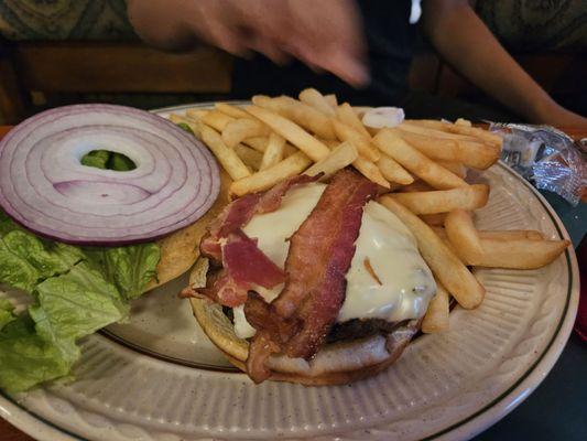 Stutesy's Pub & Grille