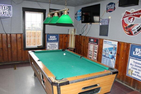 Mugs & Jugs Draft House