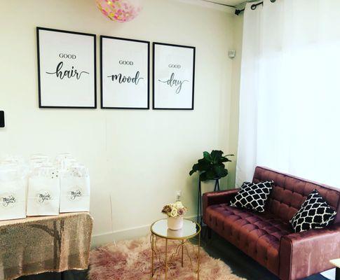 Mavens Beauty Lounge