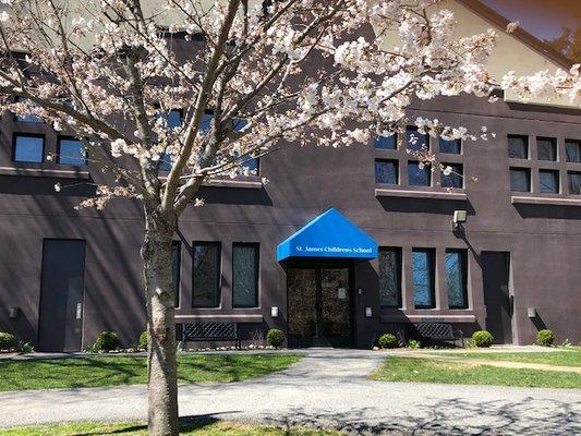 St James' Children's School