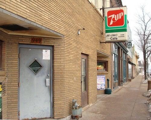 Joe & Stan's Pub & Grill