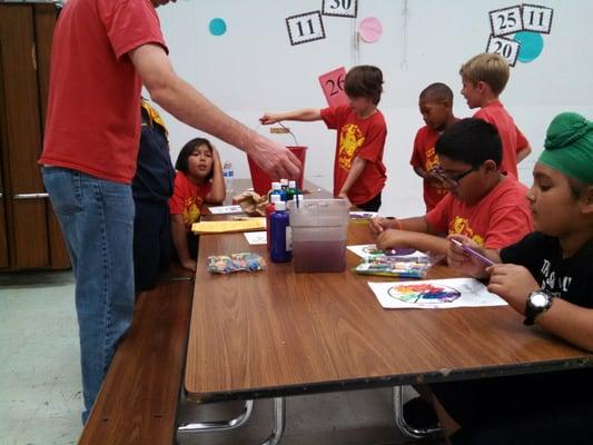 Showing primary colors