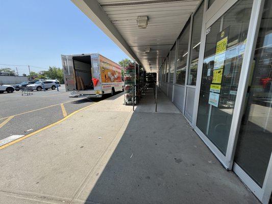 No carts hiding here