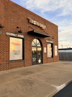 Twisted Sugar - Broken Arrow