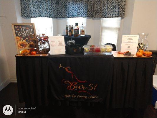 Friendsgiving House Event