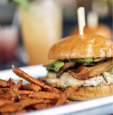 Shady's Burgers & Brewhaha