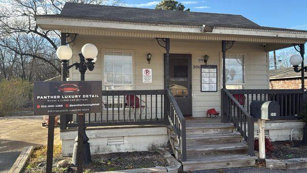 Panther Luxury Detail