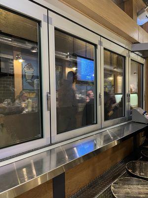 Tubby Robot Ice Cream Factory