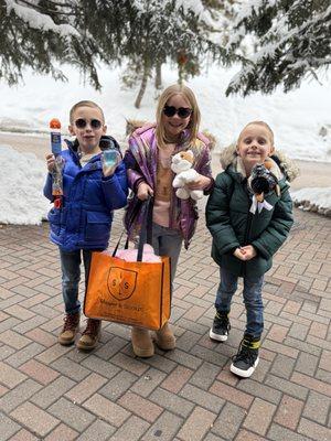 happy little customers!!