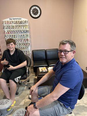 Nail Salon getting toes dried.