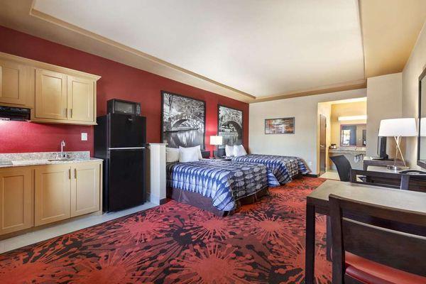 Super 8 by Wyndham Karnes City