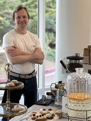 Barista for Hire
Specialty Coffee Catering
Office Coffee Catering
Mobile Barista Service