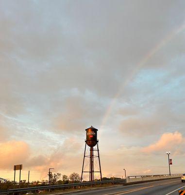 Bo somehow managed to have beacons on points of interest.