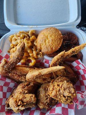 3 wing combo with mac n cheese, yams, and cornbread
