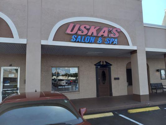 Uska's Salon & Spa