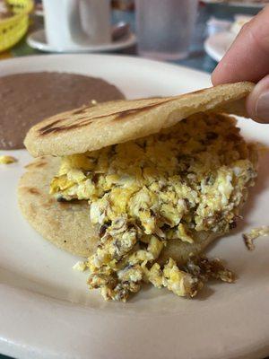 Machacado & egg gordita yummy!