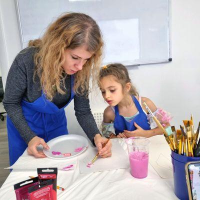 NIKI Gallery & Art school