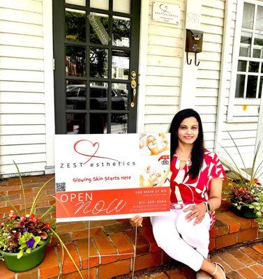 Entrance of ZEST esthetics