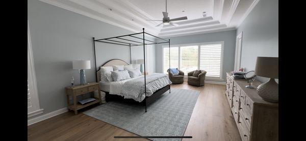 - Painted ceiling, walls, and trim!