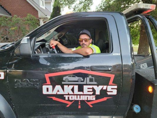 Oakley's Towing