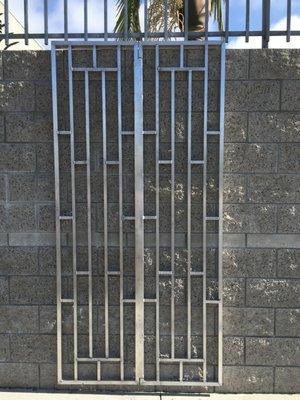 Light weight aluminum security gate