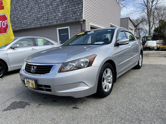 2009 Honda Accord LX-p $7995