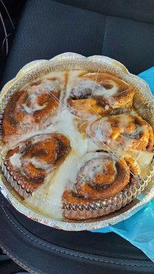 Willy's Cinnamon Rolls