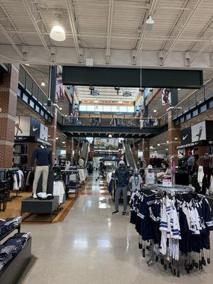 DICK'S Sporting Goods