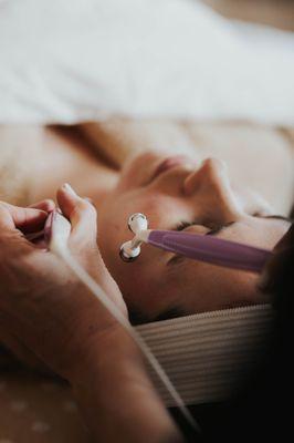 Microcurrent Non-Invasive Face Lift