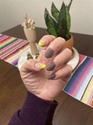 Guadalupe Nails