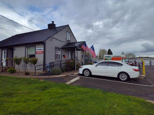 Mini Storage & U-haul Rentals
