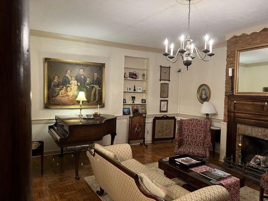 Wayside Inn & Larrick's Tavern