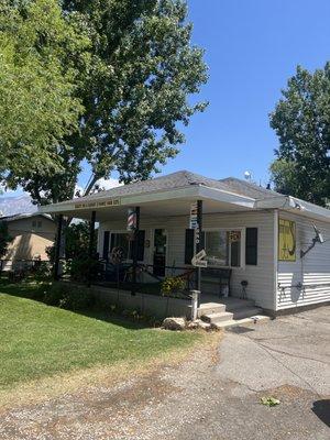 Farr West Barbershop