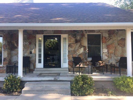 Vista Magna is a homelike setting for boys who require assistance to overcome emotional issues, often in combination with substance abuse.