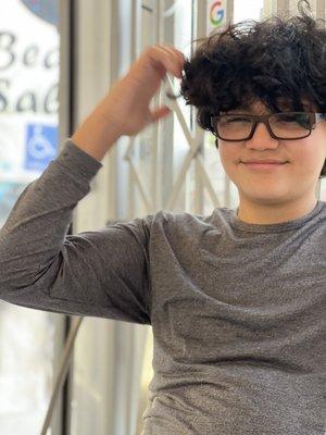 Gallardo's Salon De Belleza