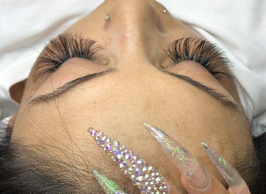 you can customize any set to the length you want, Great for the EXTRA ladies who want the extra length without the extra charge!