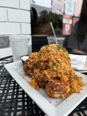 Buffalo garlic parm wings