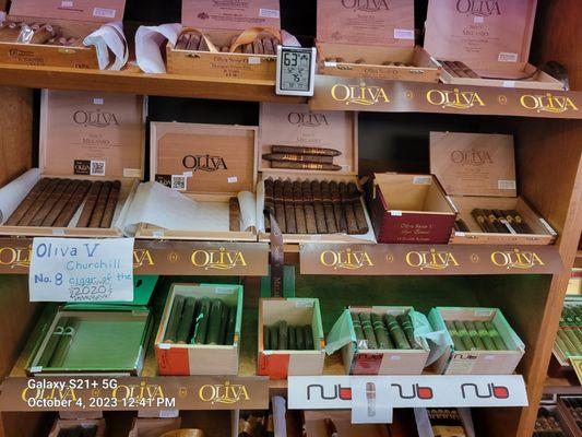 Escape Cigar Lounge