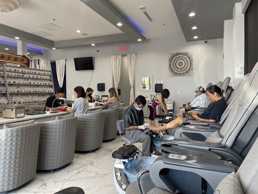 Venice Nail Spa - Kyle
