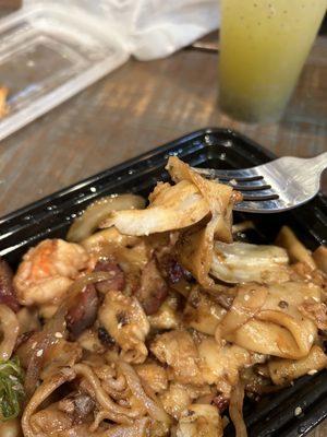 Stir-Fried Flat Rice Noodles w/ Pork and Shrimp