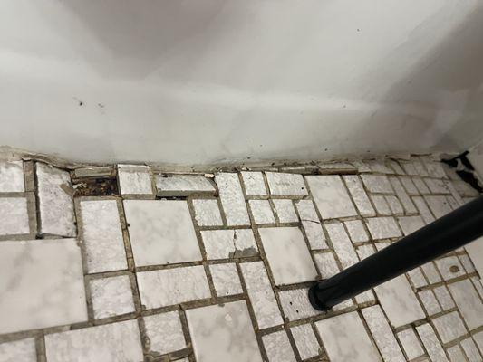 Lexington Village Apartments